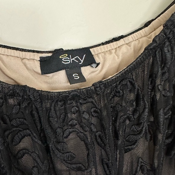 Sky lliana Lace Off-Shoulder Mini Dress in Black - Picture 4 of 11